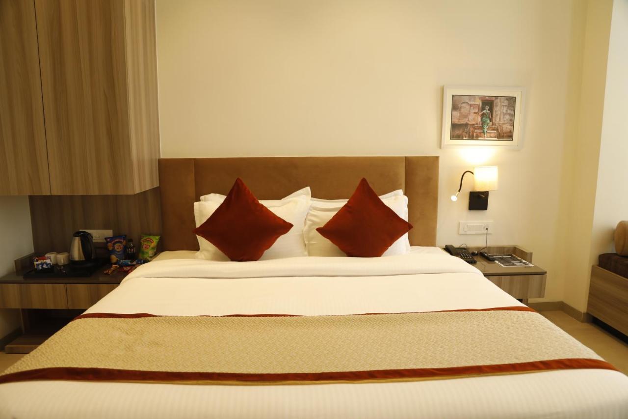 Hotel The Royal Vista 바라나시 외부 사진