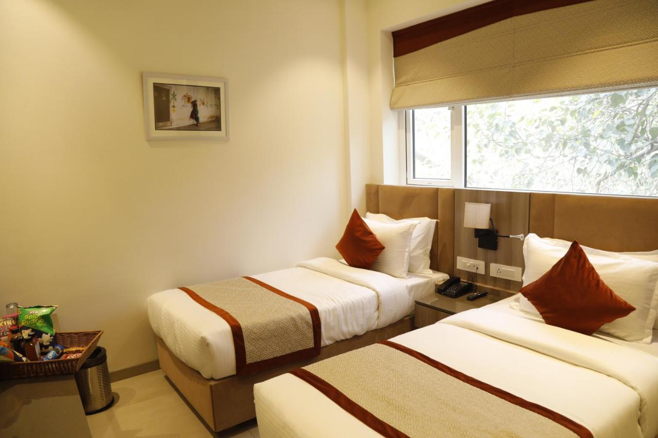 Hotel The Royal Vista 바라나시 외부 사진