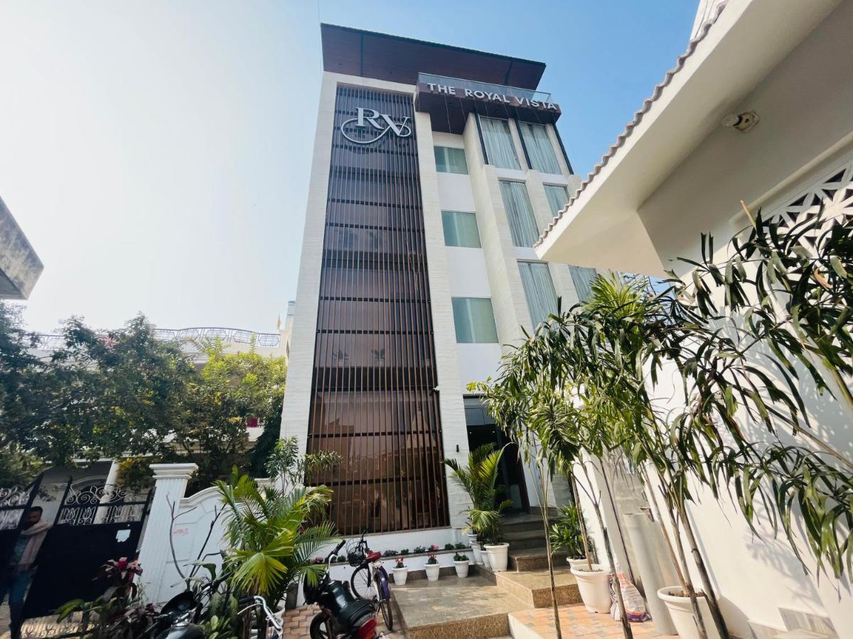 Hotel The Royal Vista 바라나시 외부 사진