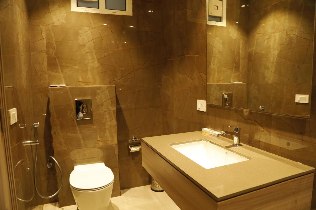 Hotel The Royal Vista 바라나시 외부 사진