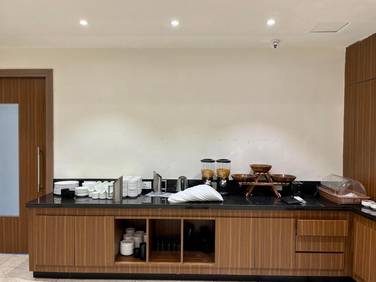 Hotel The Royal Vista 바라나시 외부 사진