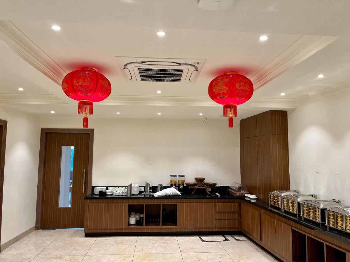 Hotel The Royal Vista 바라나시 외부 사진